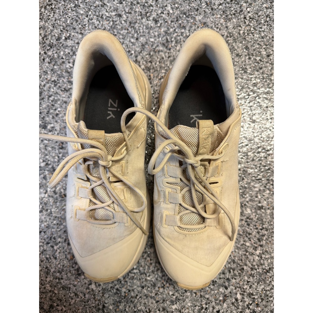 Kizik Wasatch Hands-Free Sneakers Sand Beige Mens 7.5 Womens 9 DWASSD06-1D